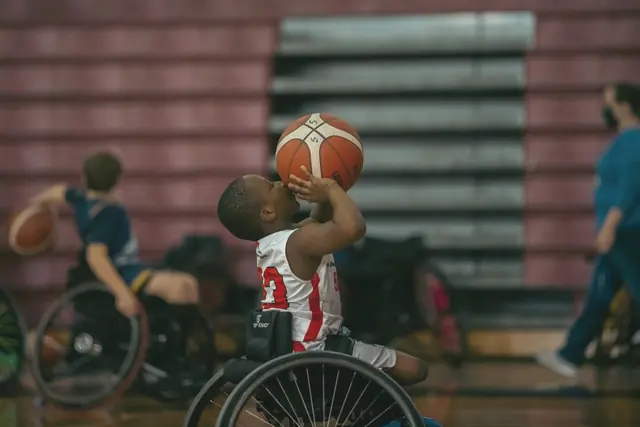 Match de basket fauteuil