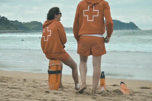 Sauveteurs sur une plage